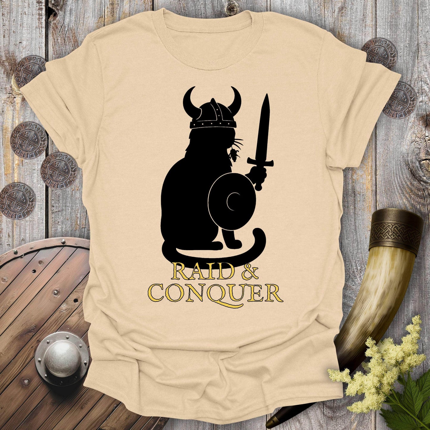T-Shirt Sand / S Raid & Conquer Viking Cat T-shirt