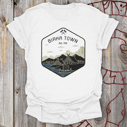 Birka Town Retro Badge – Viking History T-shirt