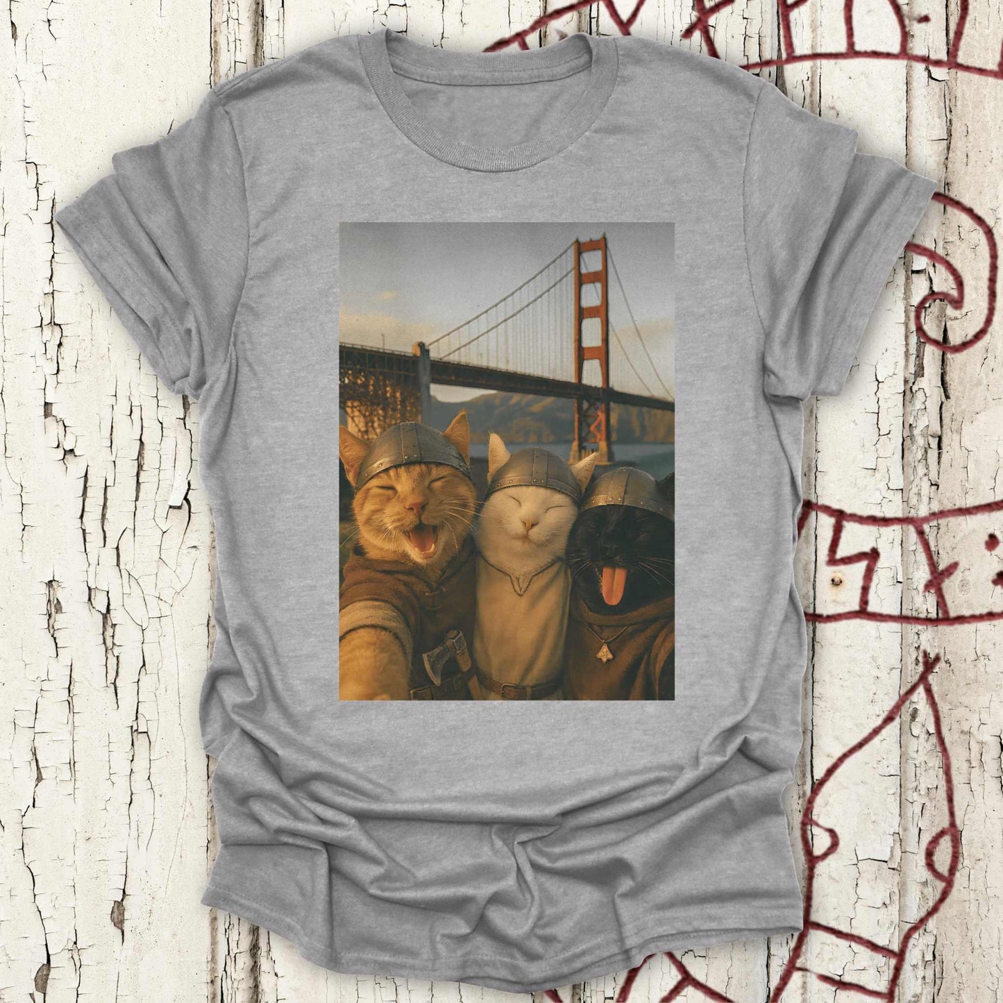 Viking Cats Retro Selfie Photo Style - Golden Gate Bridge T-shirt