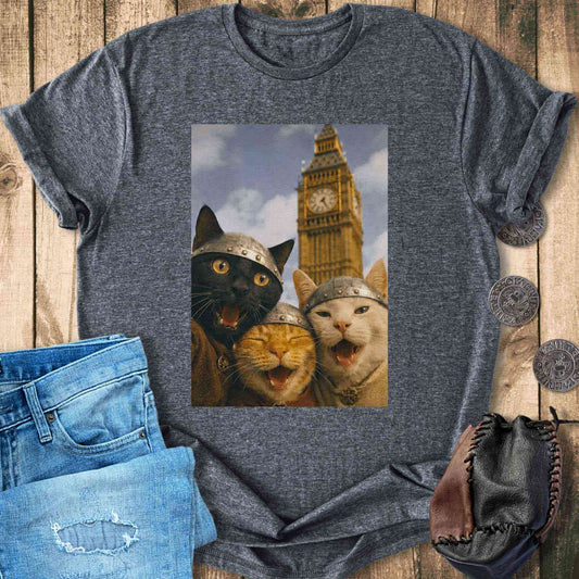 T-Shirt Viking Cats Retro Selfie Photo Style - Big Ben London UK T-shirt Unisex Sizes S-2XL Funny Shirt Gift